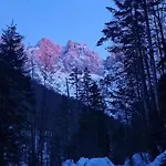 Comfy Mountain Nest *