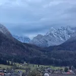 Comfy Mountain Nest بيت للعطل موجسترانا