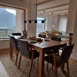 Comfy Mountain Nest بيت للعطل *