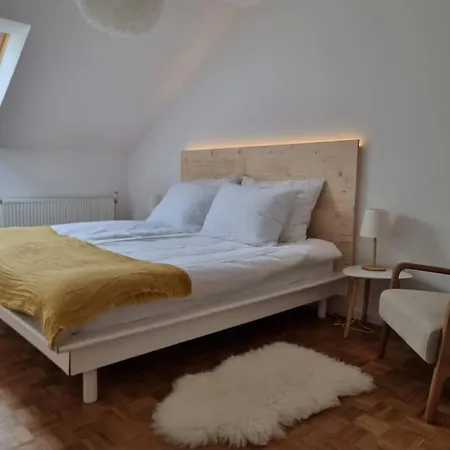 Dom wakacyjny Comfy Mountain Nest Mojstrana