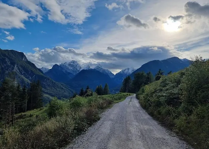 別荘 Comfy Mountain Nest モイストラナ